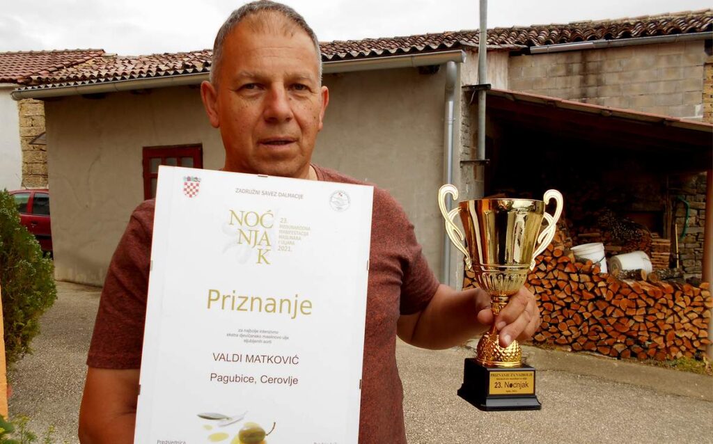 Veliki uspjeh maslinovog ulja Valdija Matkovića iz Pagubica na splitskom Noćnjaku 2021.